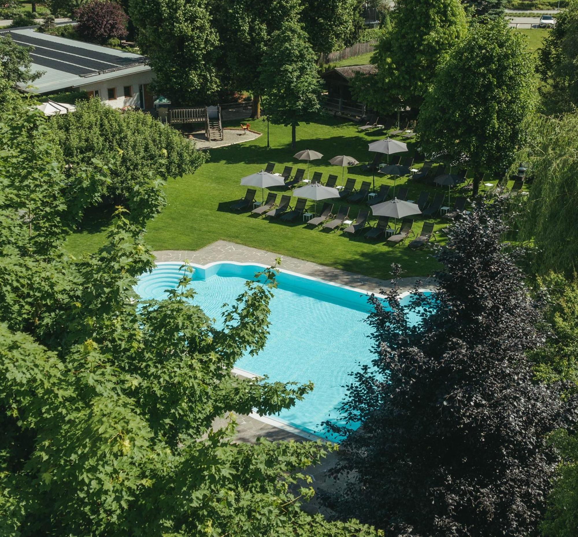 Ferien & Wellnesshotel Windschar Брунико Экстерьер фото